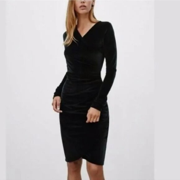 𝅺ARITZIA WILFRED FREE Klum Velvet Wrap Dress Size Small - Picture 3 of 14